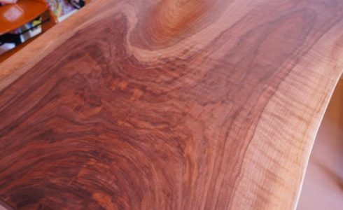 クラロウォルナットの杢目