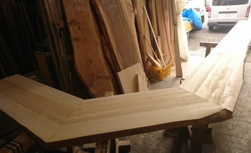 天然木一枚板カウンター