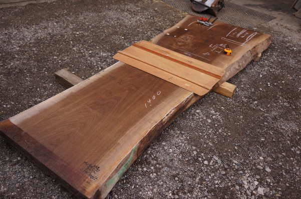 ブラックウォルナット一枚板加工