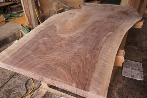 無垢クラロウォルナット