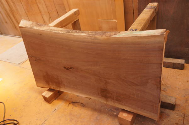 ブラックウォルナット一枚板