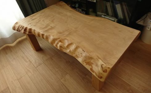 栃の木無垢一枚板