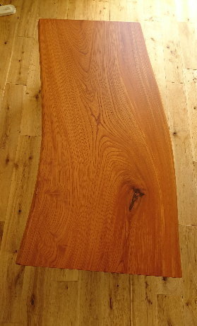 ケヤキの木無垢一枚板