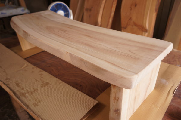 楠天然木一枚板テレビ台