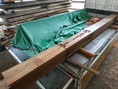 ケヤキ無垢柱加工