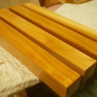 一枚板テーブルの脚