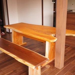 変形天然木一枚板ダイニングテーブル