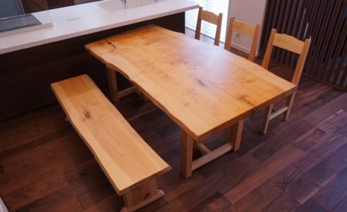 天然木一枚板ダイニングテーブル
