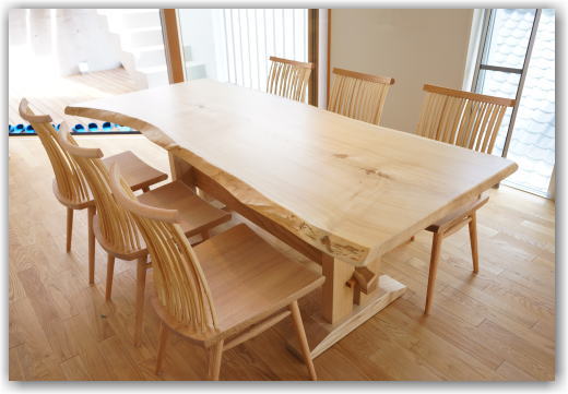 栓一枚板ダイニングテーブル