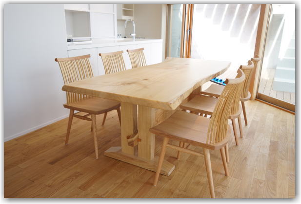 栓一枚板テーブル