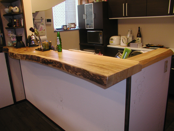 クスノキ天然木一枚板キッチンカウンター
