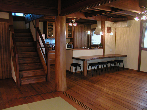 ブラックウォルナット一枚板キッチンカウンター