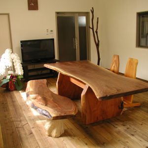 木の一枚板会議用テーブル製作