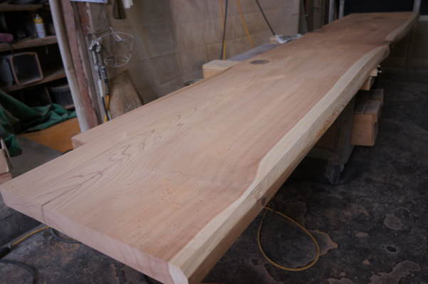 一枚板カウンター