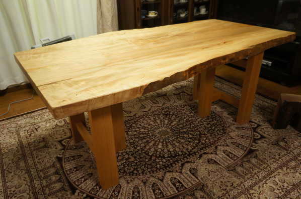 栃一枚板テーブル