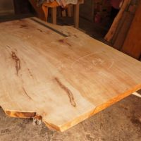 トチ一枚板テーブル天板