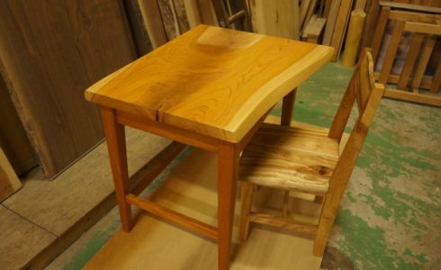 一枚板天板デスク