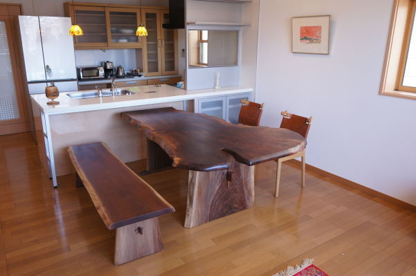 クラロウォルナット一枚板ダイニングテーブルセット