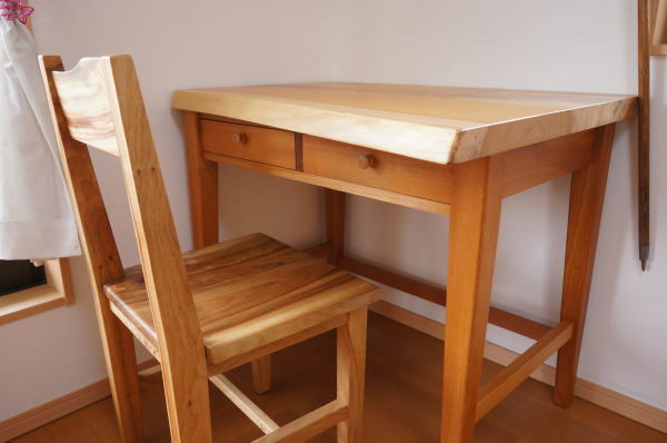 ケヤキ一枚板天板デスク