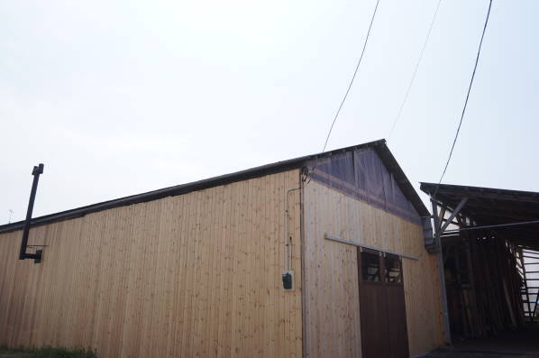 榎本銘木工房外観