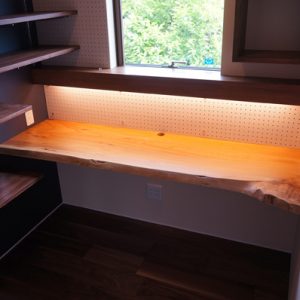 ケヤキ一枚板カウンター書斎