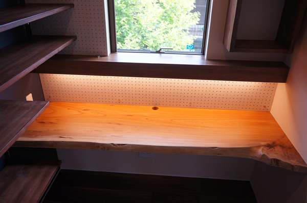 ケヤキ一枚板カウンター書斎
