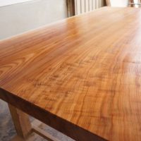 天然杉一枚板テーブル