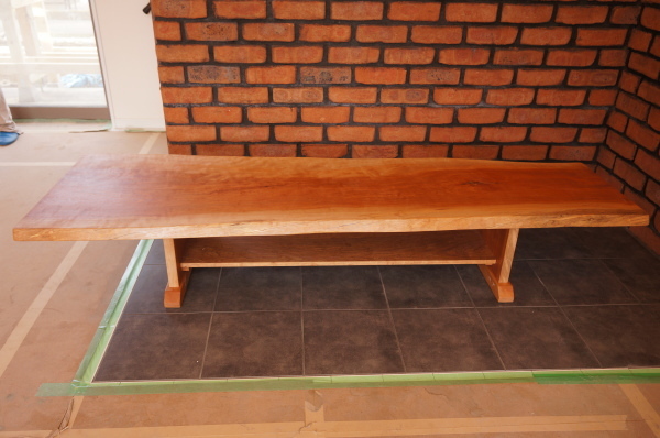 天然木一枚板テレビ台