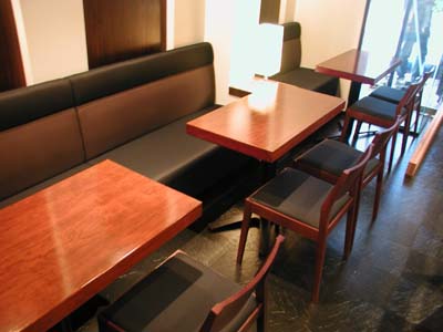 店舗一枚板カウンター・テーブル納品