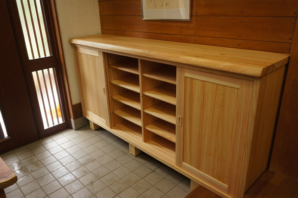 総無垢靴箱製作