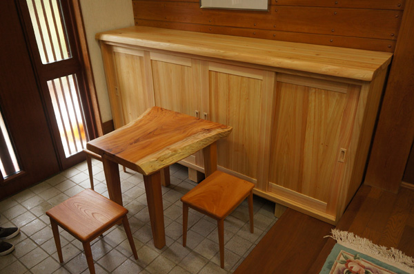 総無垢靴箱製作