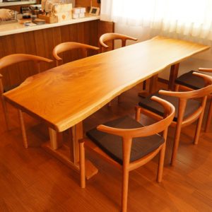 ケヤキ一枚板テーブル納品