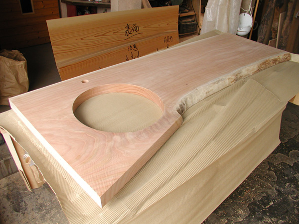 木一枚板カウンター