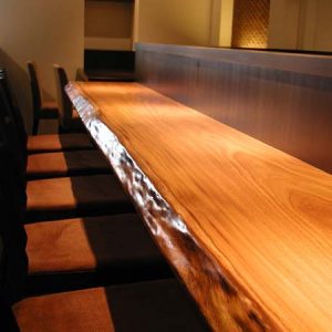 一枚板バーカウンター