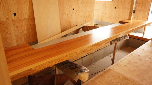 杉一枚板カウンター