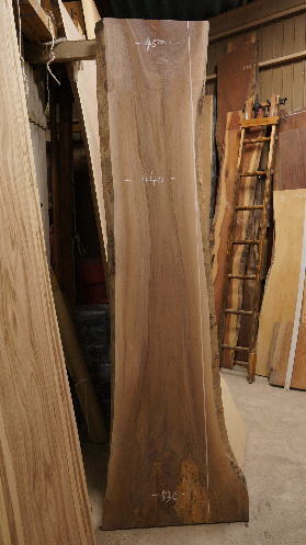 ウォルナットカウンター一枚板