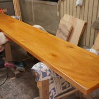 ケヤキ一枚板カウンター