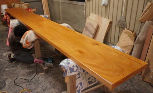 ケヤキ一枚板カウンター