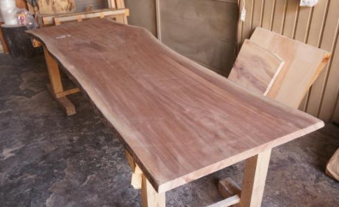 ブラックウォルナット一枚板ダイニングテーブル