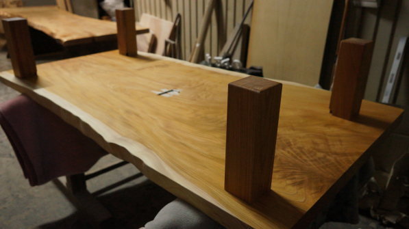 ケヤキ一枚板テーブル