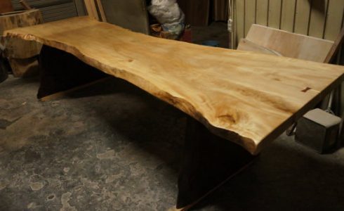 栃一枚板テーブル