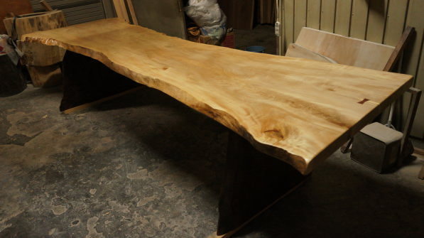 栃一枚板テーブル