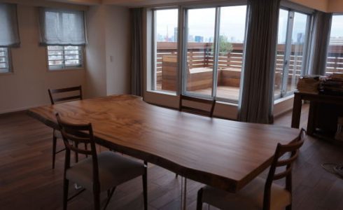 高級マンションテーブル