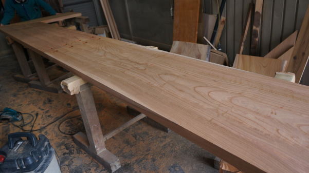 無垢一枚板カウンター