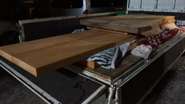 一枚板無垢カウンター製作