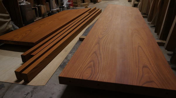 ケヤキ無垢カウンター