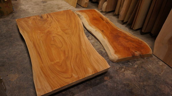 ケヤキ一枚板ダイニングテーブル