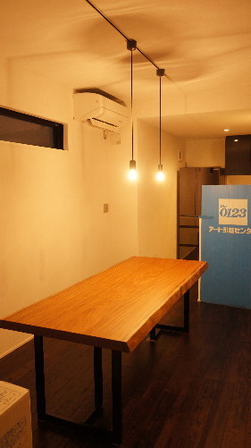 アサメラ一枚板テーブル