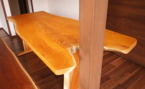 変形一枚板テーブル