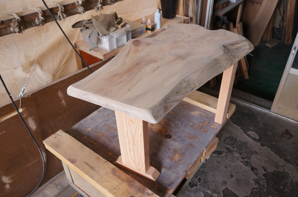 楠木一枚板小テーブル